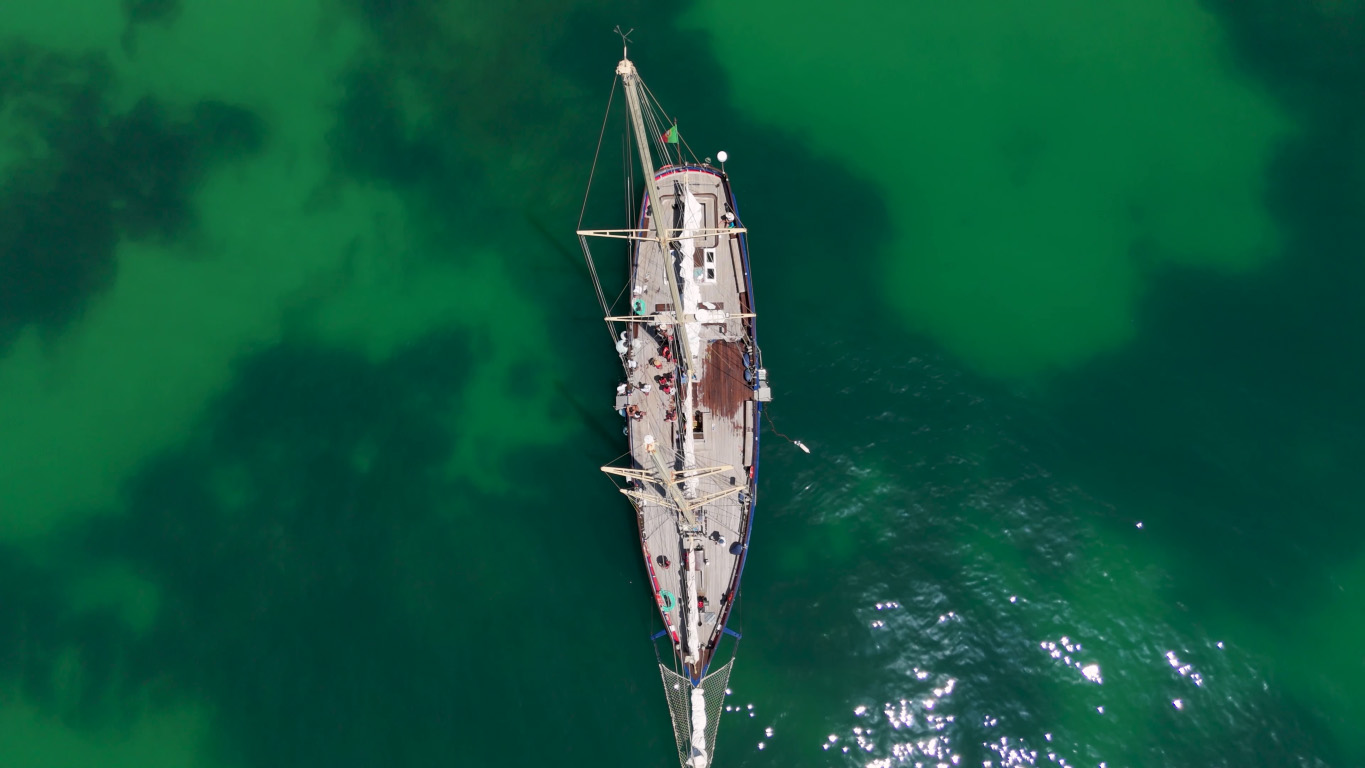 Condor Vilamoura Schooner Yacht Desktop Wallpaper