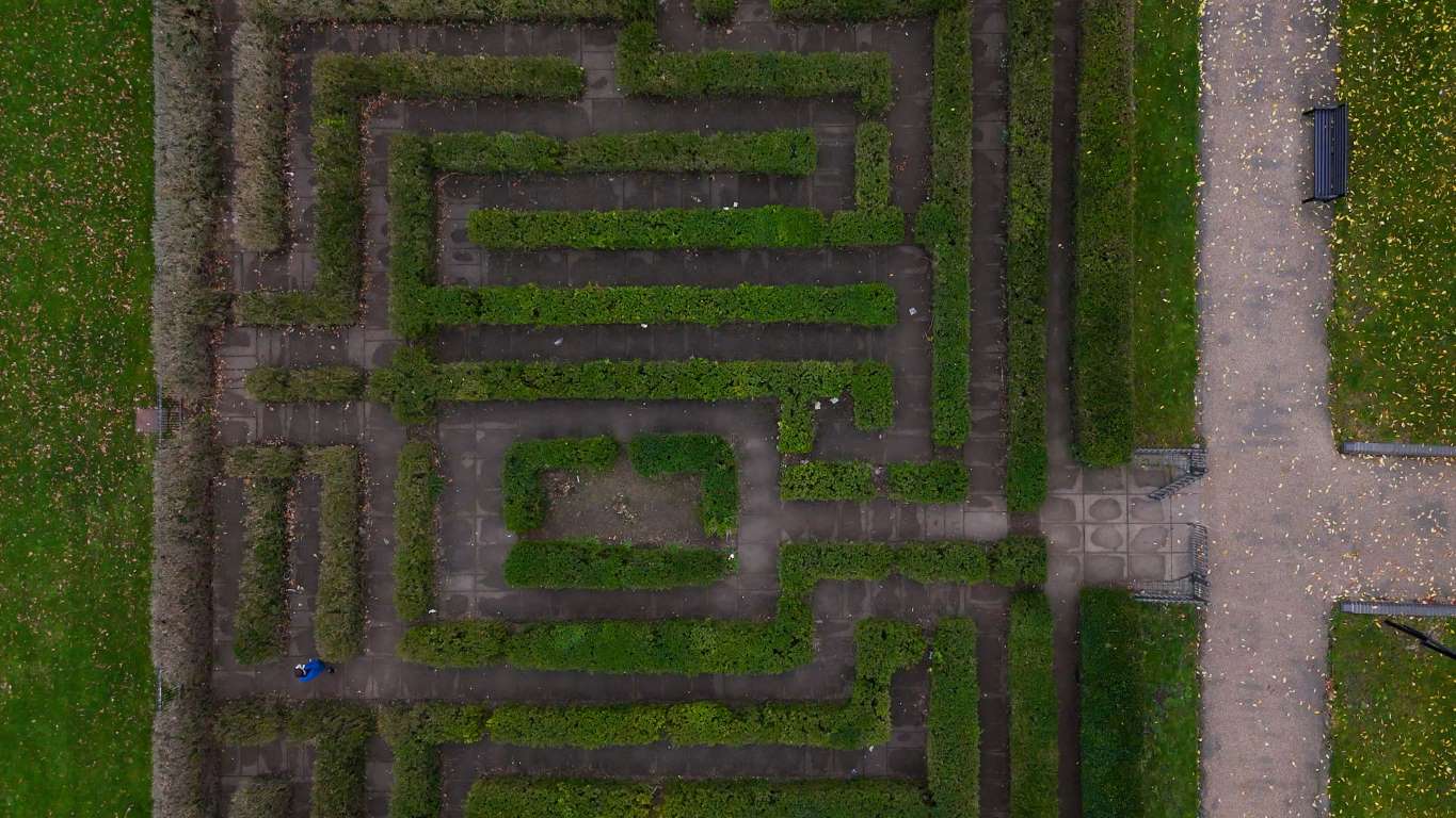 Maze in Coronation Gardens